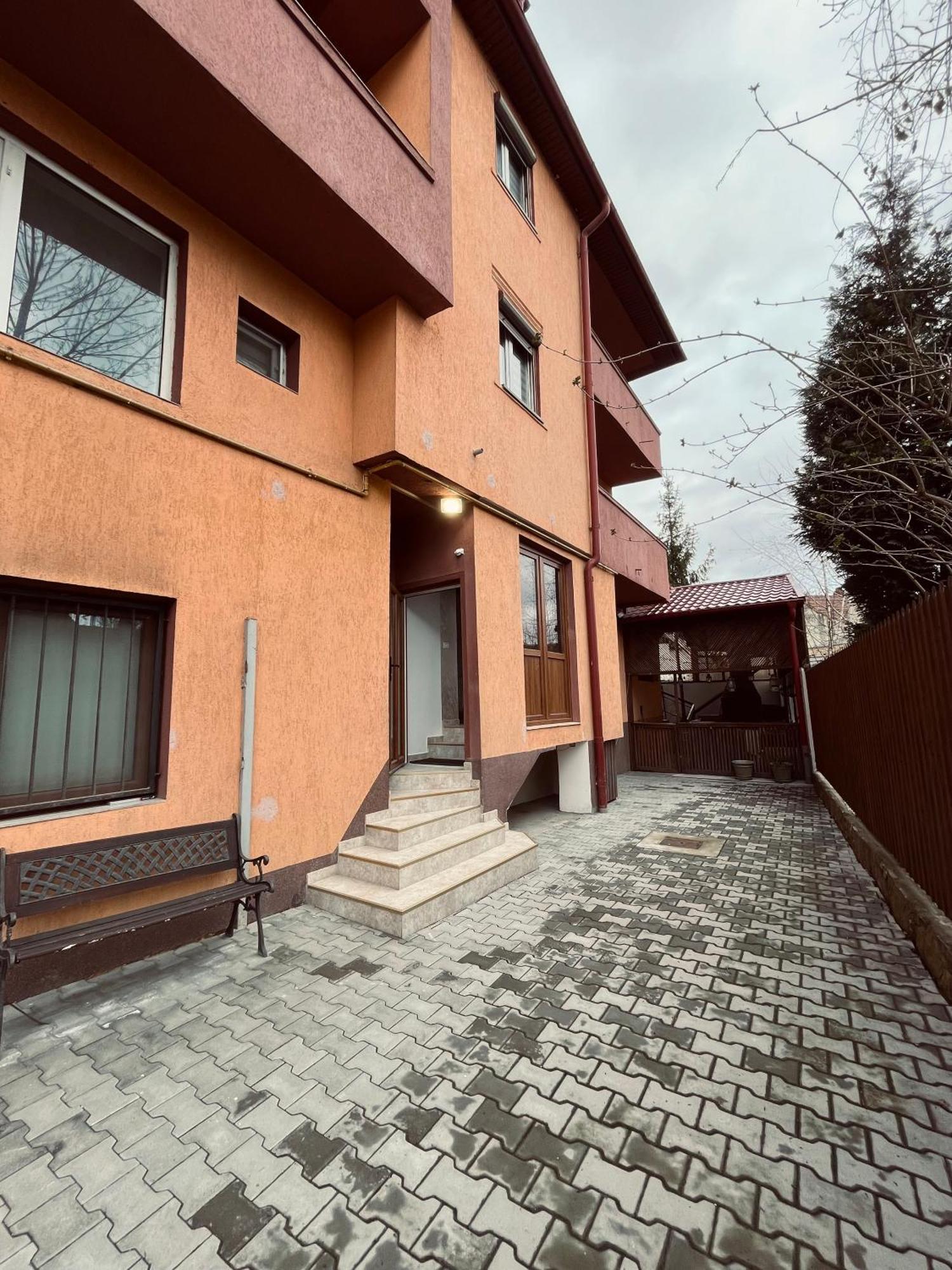 Hotel Random House Brašov Exteriér fotografie